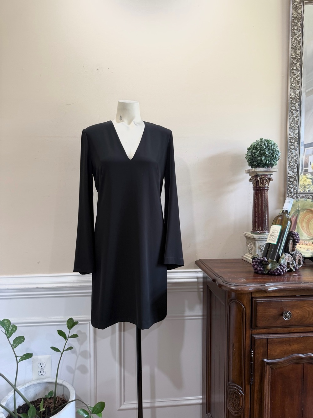 Nenette Milano V-Neck Long Sleeve Black Dress